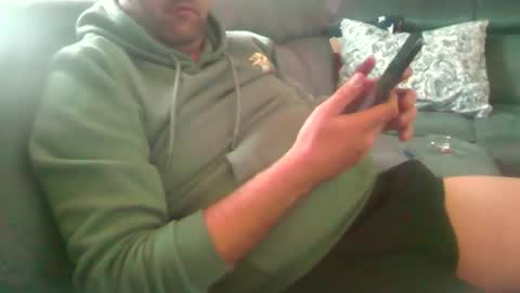 Snapshot of boy27weert chatting on October 1, 10:52 am Nope online show from October 1, 10:52 am