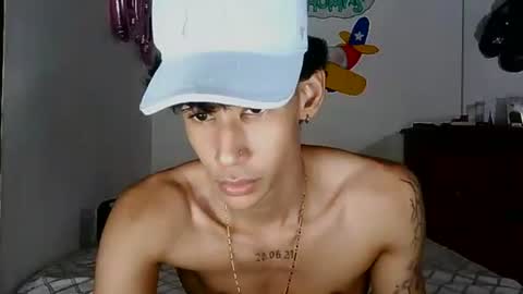 boy_horny_dirty online show from September 16, 6:31 pm