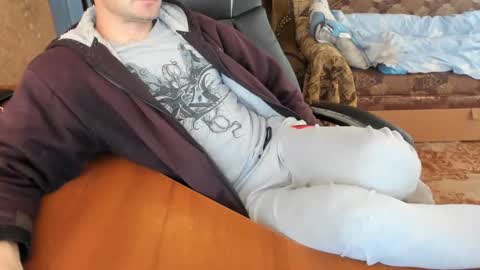 Snapshot of boyapollon chatting on October 5, 5:33 am BoyApollon online show from October 5, 5:33 am