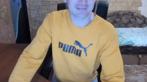 Snapshot of boyapollon chatting on December 11, 7:10 am BoyApollon online show from December 11, 7:10 am