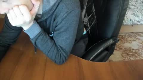 Snapshot of boyapollon chatting on October 24, 10:17 am BoyApollon online show from October 24, 10:17 am