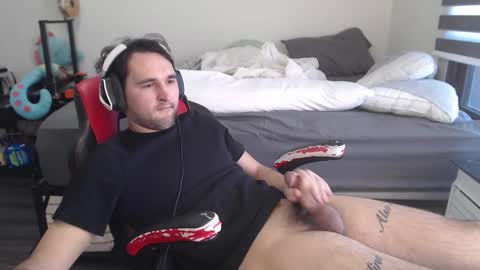 For business or to fuck me contact me boybigcocks Follow my OF  online show from January 7, 8:36 pm