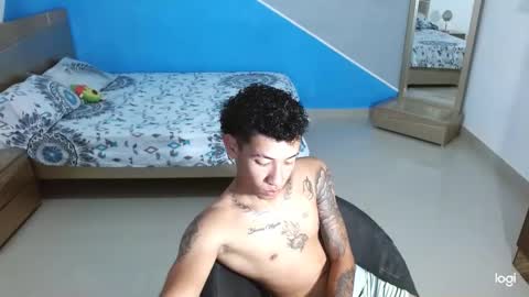 boyhot_sw online show from February 8, 1:43 am