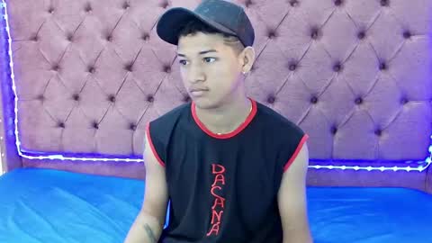 ALEX - TAYLER  -MIKE online show from January 7, 1:10 pm