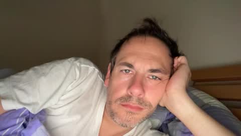 boytoyhh online show from September 27, 7:17 am