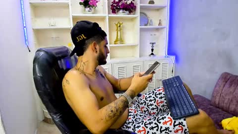 MAX online show from January 12, 9:19 am