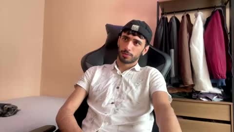 boyzinm2 online show from October 26, 1:13 pm