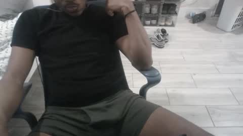 bquen400 online show from March 27, 9:27 pm