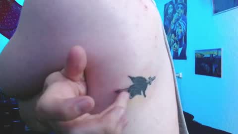 Snapshot of brad_hot_boy chatting on December 5, 3:37 am brad hot boy online show from December 5, 3:37 am