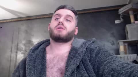 Snapshot of brad_pittfall chatting on February 15, 10:32 pm ask me online show from February 15, 10:32 pm