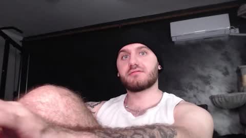 Snapshot of brad_pittfall chatting on October 7, 7:40 pm ask me online show from October 7, 7:40 pm