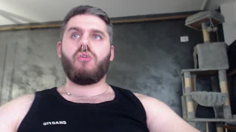 Snapshot of brad_pittfall chatting on January 20, 8:50 pm ask me online show from January 20, 8:50 pm