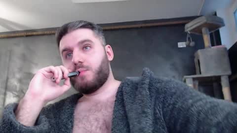 Snapshot of brad_pittfall chatting on February 18, 3:32 pm ask me online show from February 18, 3:32 pm