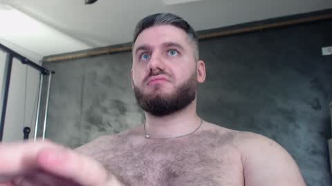 Snapshot of brad_pittfall chatting on January 27, 10:16 pm ask me online show from January 27, 10:16 pm