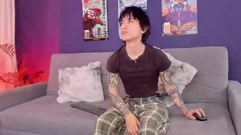 Brand online show from December 1, 6:16 am