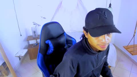 B R A N D online show from December 1, 9:34 am