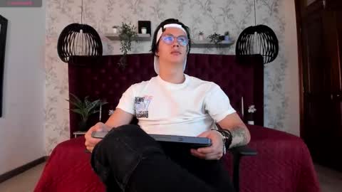 brandon_starkk online show from March 6, 11:40 am