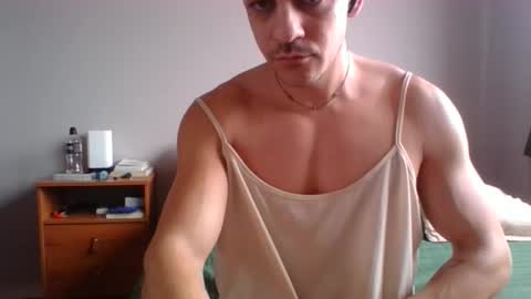 braziliangoodboy online show from April 7, 6:19 pm