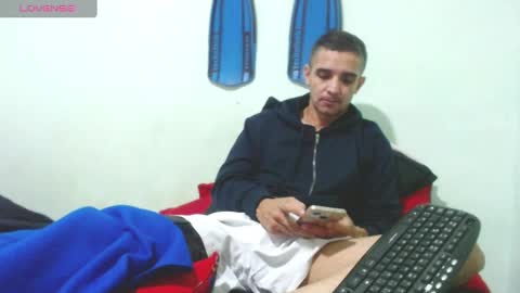 Snapshot of breinerxxlhot chatting on February 18, 1:10 am Breiner online show from February 18, 1:10 am