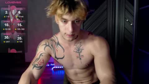 brendan__piks online show from November 12, 2:12 pm