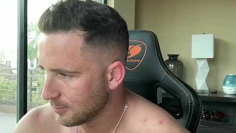 Brett Mycles online show from December 12, 11:25 pm