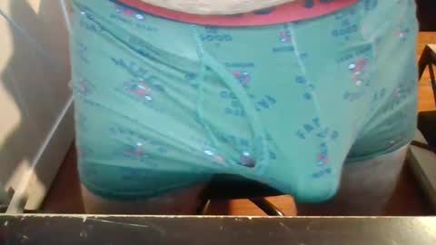 hey online show from December 13, 9:09 pm