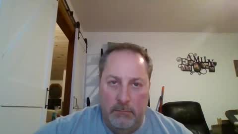 hey online show from December 26, 10:52 pm