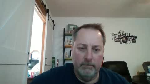 hey online show from February 1, 7:23 pm