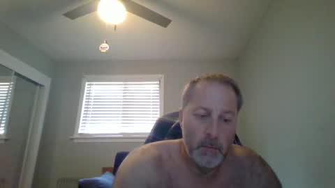 hey online show from May 27, 9:01 pm
