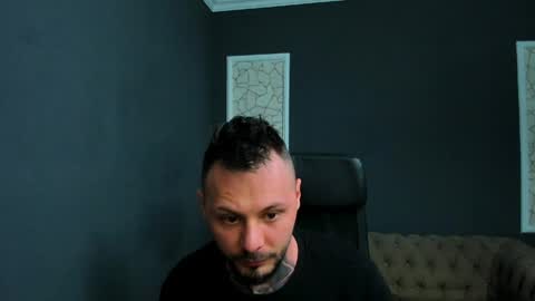 Brian online show from April 9, 6:19 am