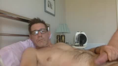 Snapshot of brital100 chatting on February 4, 4:08 pm brital100 online show from February 4, 4:08 pm