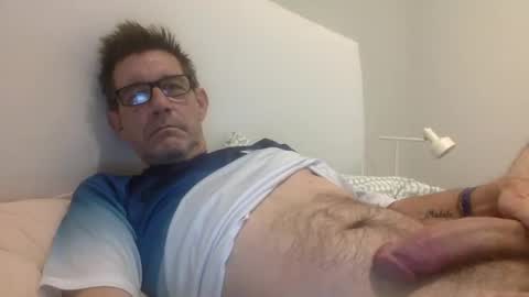 Snapshot of brital100 chatting on December 3, 10:15 am brital100 online show from December 3, 10:15 am