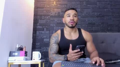 brock_hurn online show from November 28, 9:27 pm