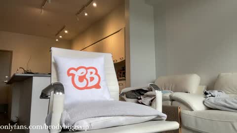 Brody Biggs online show from May 31, 3:44 pm