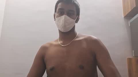 brownguy2505 online show from December 21, 8:17 pm