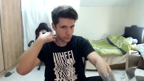 brownhaiir online show from September 18, 1:57 pm