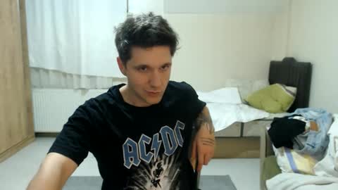 brownhaiir online show from June 9, 9:05 pm