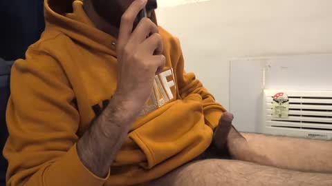 Snapshot of brownie_cake chatting on March 1, 7:20 am brownie_cake online show from March 1, 7:20 am