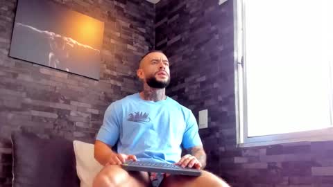 brucedallas online show from September 22, 1:43 pm