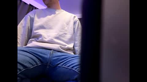 brucelogan80 online show from November 8, 1:31 am