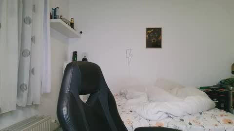 Bruce online show from November 4, 6:31 pm