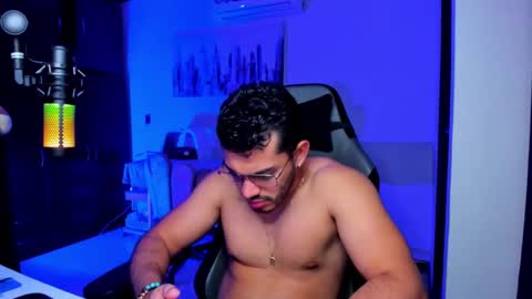 Bruno online show from October 20, 4:05 am