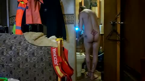 Steve... aka SkinnieDippin aka TimberTramp online show from December 21, 6:52 am