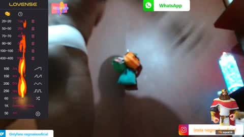 Snapshot of bryan_colen chatting on February 12, 4:33 am Enjoy the best muscle straws   online show from February 12, 4:33 am