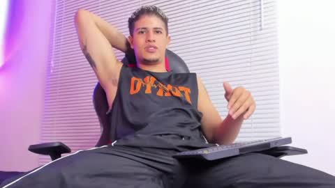 BRYAN online show from August 3, 4:33 am