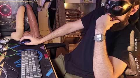 Snapshot of btarkhun chatting on February 26, 11:09 am Anal Orgasm online show from February 26, 11:09 am