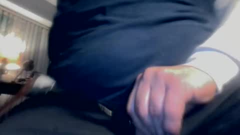 Snapshot of buddyluvzumore chatting on December 7, 3:47 am buddyluvzumore online show from December 7, 3:47 am