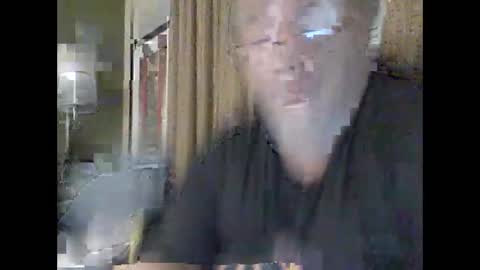 Snapshot of buddyluvzumore chatting on January 31, 2:04 am buddyluvzumore online show from January 31, 2:04 am