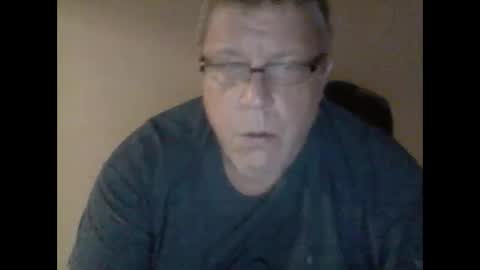 Snapshot of buddyluvzumore chatting on February 17, 6:31 am buddyluvzumore online show from February 17, 6:31 am