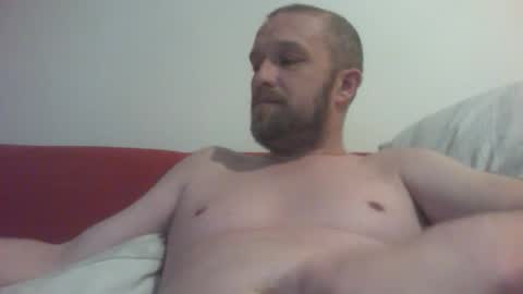 budgie1095 online show from January 3, 12:54 am